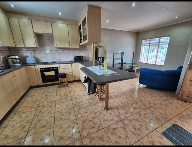 5 BEDROOM HOUSE FOR SALE IN BRACKENDOWNS